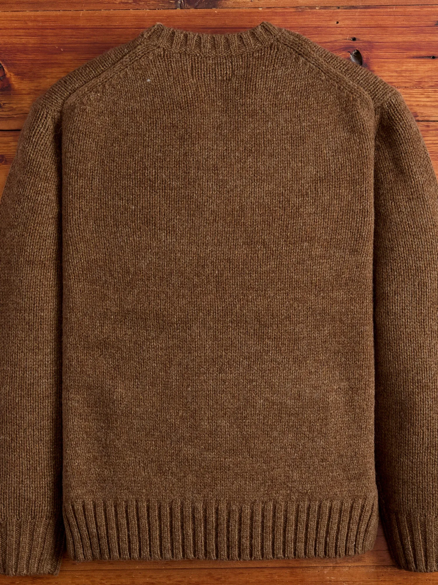 Intarsia 3-Gauge Crewneck Sweater in Brown