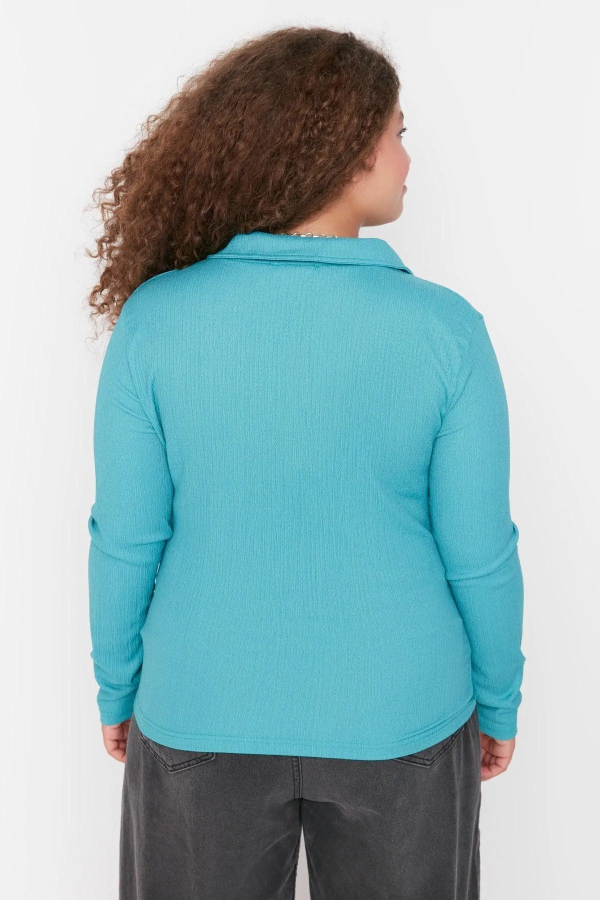 Trendyol Women Plus Size Relaxed Fit Bodycone Shirt Collar Knitted Plus Size Blouse