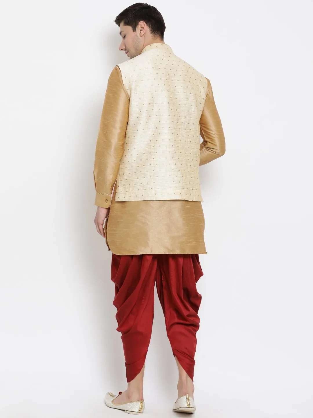 VASTRAMAY Men's Gold Zari Jacket Set